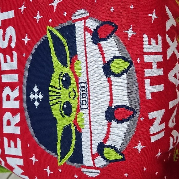 Star Wars Men's Christmas Sweater Baby Yoda Size XL Merriest in the Gala… - Picture 7 of 7